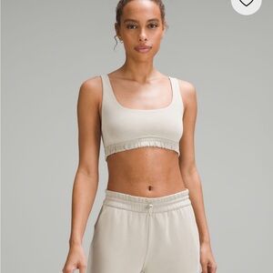 NWT! Lululemon Softstreme Scoop Neck Bra